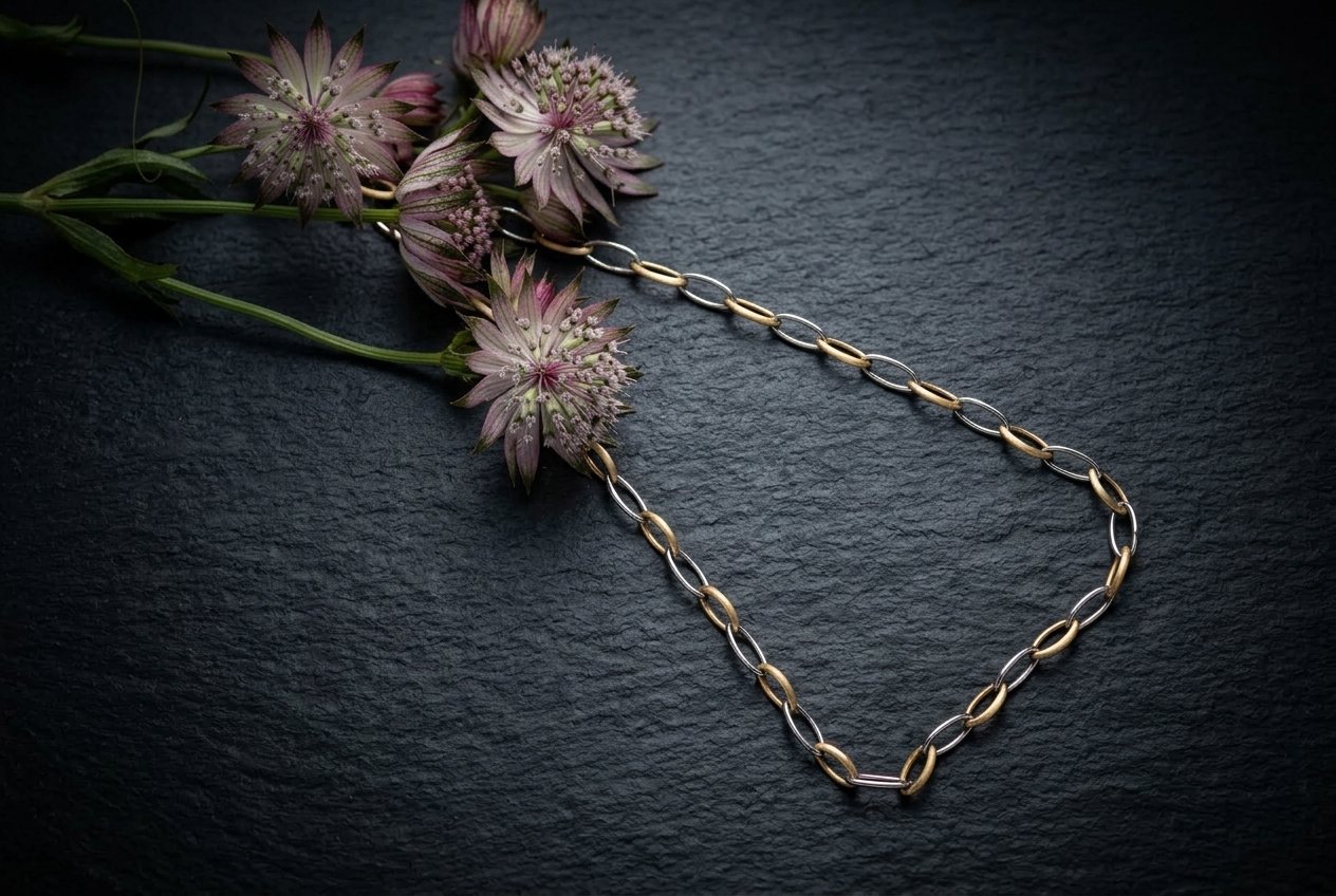 Bicolor-Collier 18k Gelbgold und Weißgold mit Ovalgliedern – Juwelier Laner